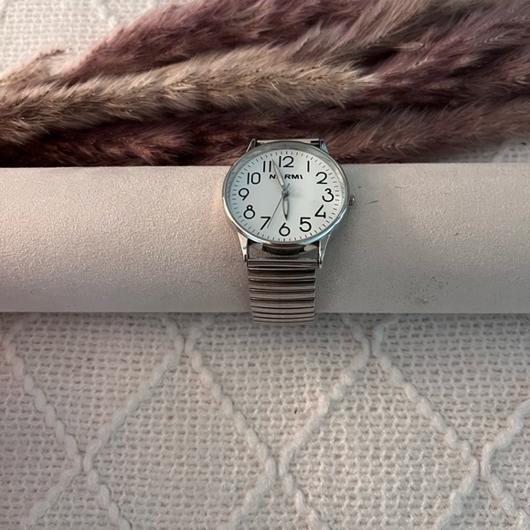 Chunky Vintage‎ Silver Bracelet Watch - Picture 6 of 8